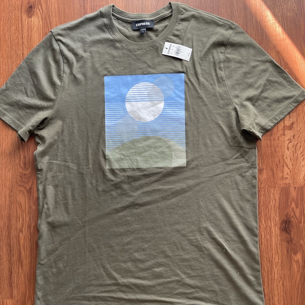 Express Graphic Tee